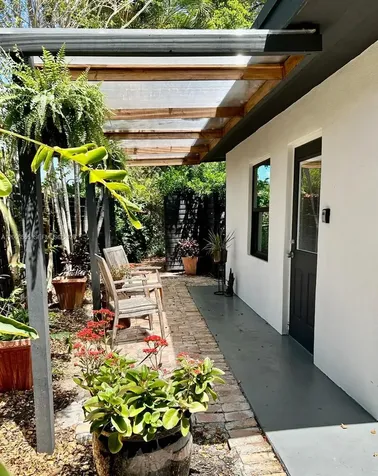 825 N Bel Air Drive Plantation FL 33317