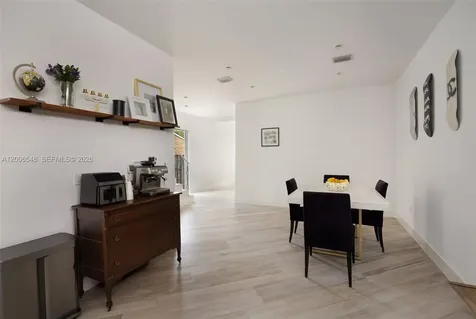 2931 SW 27th Terrace Miami FL 33133