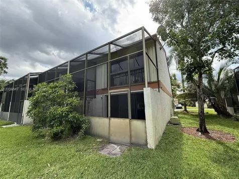 4220 SW 71st Way Davie FL 33314