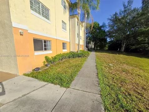 3690 N 56th Avenue Hollywood FL 33021