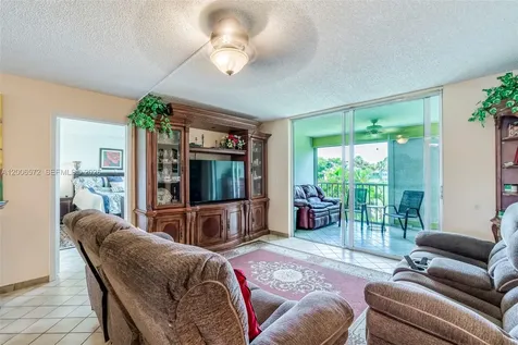 7610 NW 18th Street Margate FL 33063