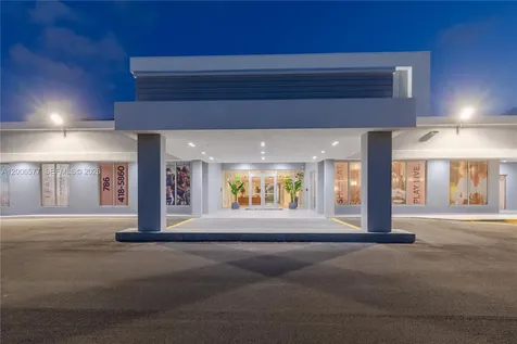 1950 W 49th Street Hialeah FL 33012