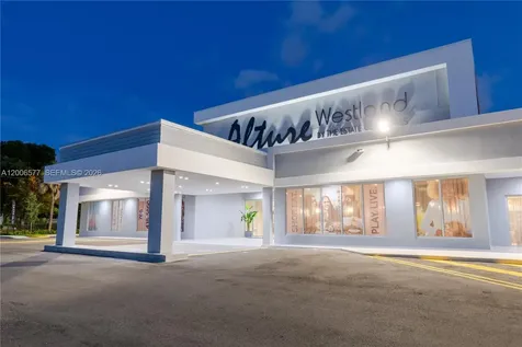 1950 W 49th Street Hialeah FL 33012