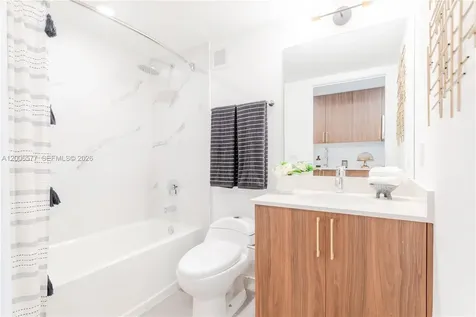 1950 W 49th Street Hialeah FL 33012