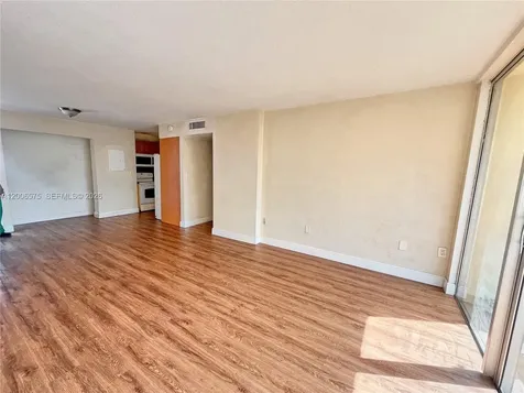 8870 Fontainebleau Boulevard Miami FL 33172