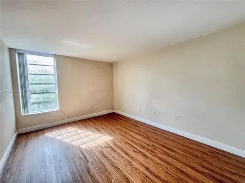 8870 Fontainebleau Boulevard Miami FL 33172