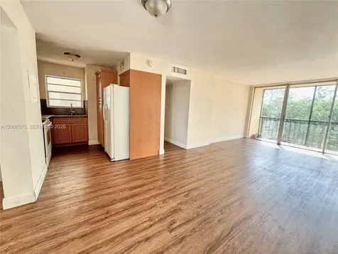 8870 Fontainebleau Boulevard Miami FL 33172