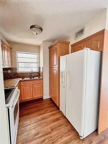 8870 Fontainebleau Boulevard Miami FL 33172