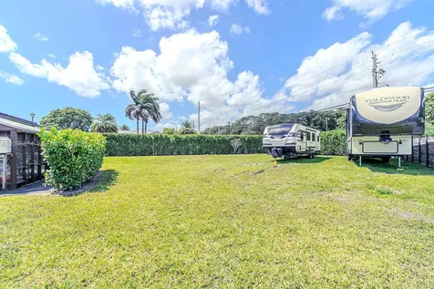13680 SW 191st Terrace Miami FL 33177