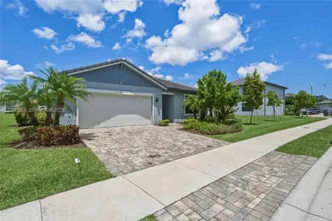 3141 Poinciana Street Lauderdale Lakes FL 33311