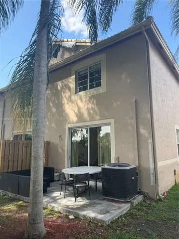 2050 Madeira Drive Weston FL 33327