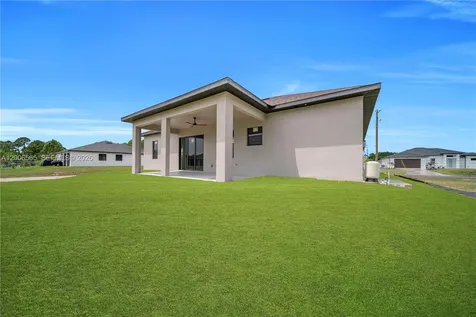 3115 2nd Street SW Lehigh Acres FL 33976