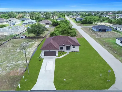 3115 2nd Street SW Lehigh Acres FL 33976