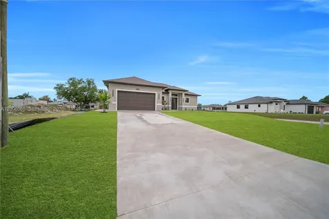 3115 2nd Street SW Lehigh Acres FL 33976
