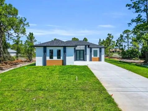 3406 29th Street SW Lehigh Acres FL 33976