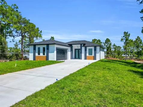 3406 29th Street SW Lehigh Acres FL 33976