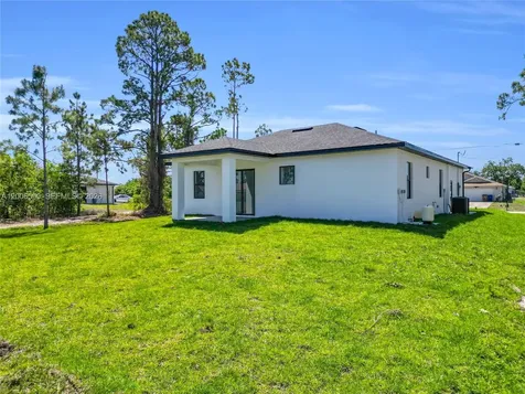 3406 29th Street SW Lehigh Acres FL 33976
