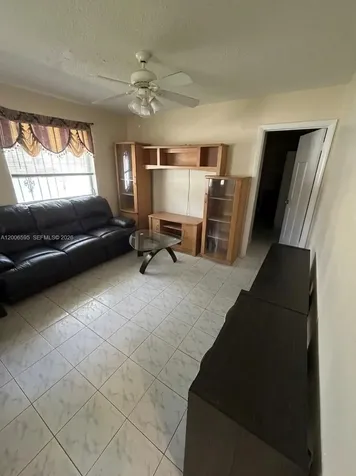 41 E 20th Street Hialeah FL 33010
