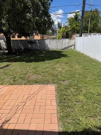 41 E 20th Street Hialeah FL 33010