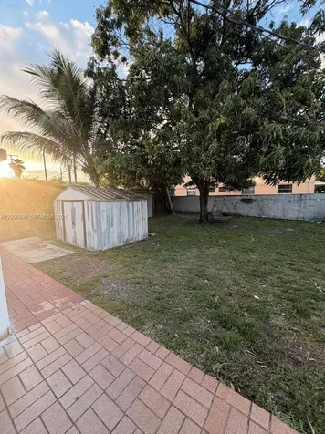 41 E 20th Street Hialeah FL 33010