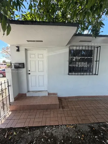 41 E 20th Street Hialeah FL 33010