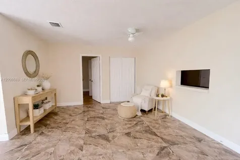 3896 NW 207 Street Miami Gardens FL 33055
