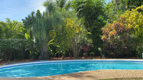 5750 SW 52nd Terrace South Miami FL 33155