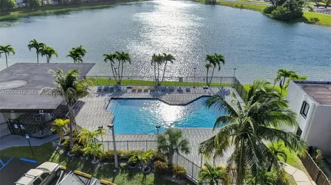 10302 NW 9th St Circle Miami FL 33172