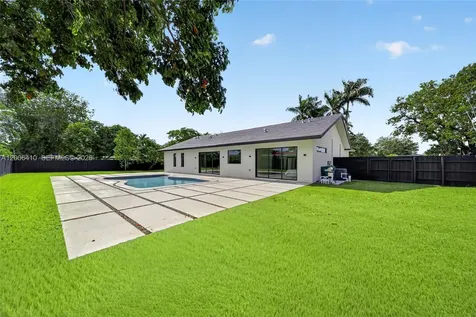 8765 SW 175th Street Palmetto Bay FL 33157