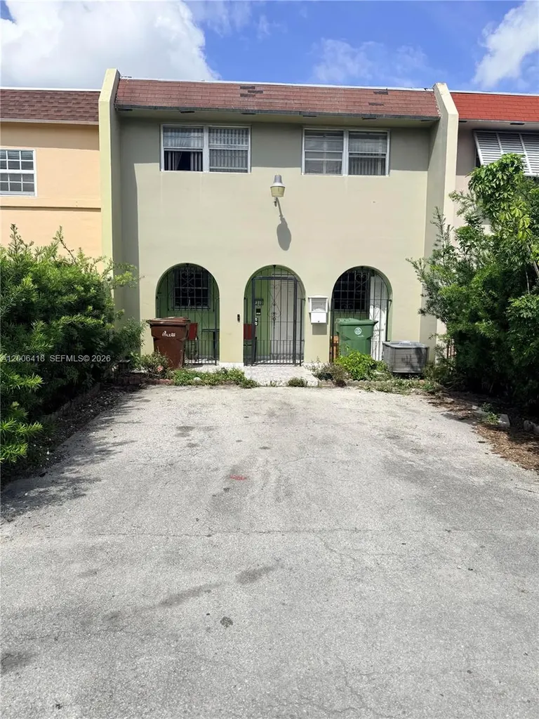 7310 W 3rd Avenue Hialeah FL 33014