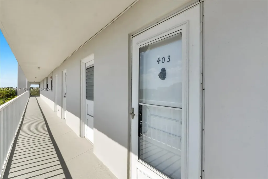 5961 NW 2nd Avenue Boca Raton FL 33487