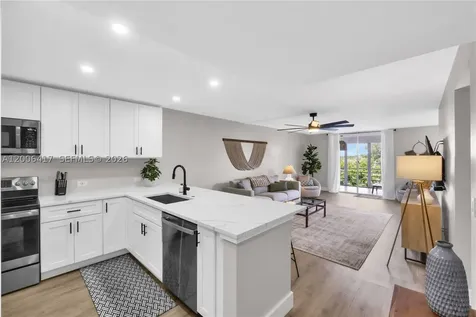 5961 NW 2nd Avenue Boca Raton FL 33487