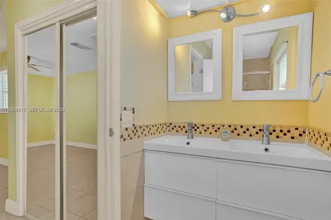7131 NW 24th Place Sunrise FL 33313