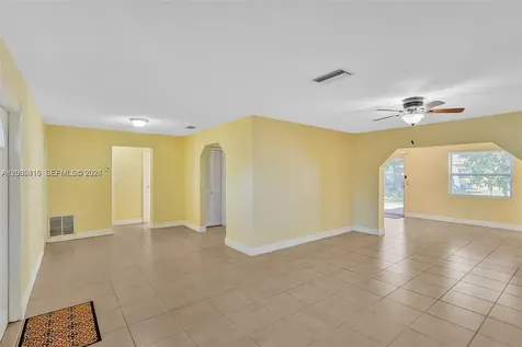 7131 NW 24th Place Sunrise FL 33313
