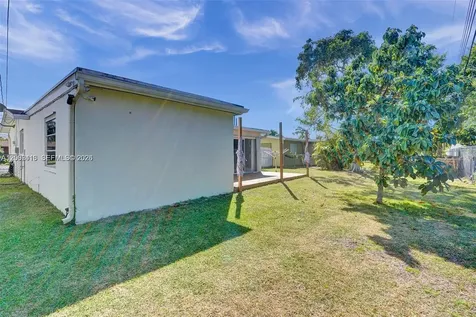 7131 NW 24th Place Sunrise FL 33313