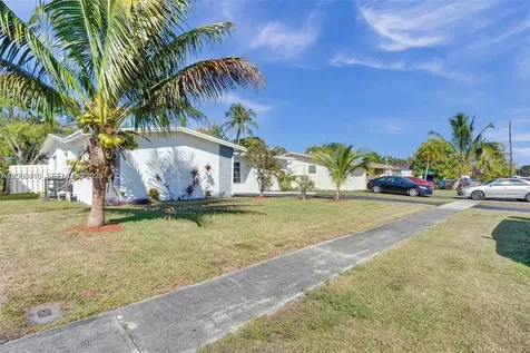 7131 NW 24th Place Sunrise FL 33313