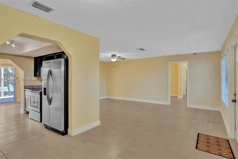7131 NW 24th Place Sunrise FL 33313