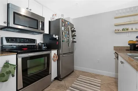 60 NW 37th Avenue Miami FL 33125