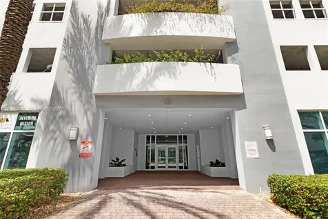 60 NW 37th Avenue Miami FL 33125