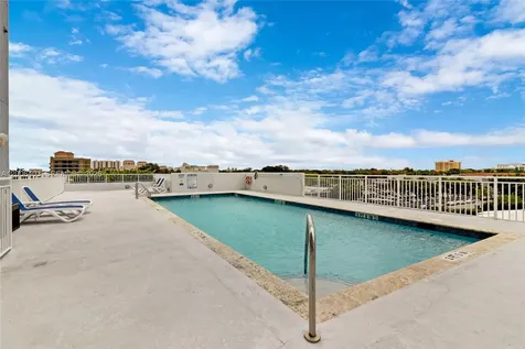 60 NW 37th Avenue Miami FL 33125