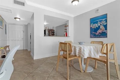 60 NW 37th Avenue Miami FL 33125