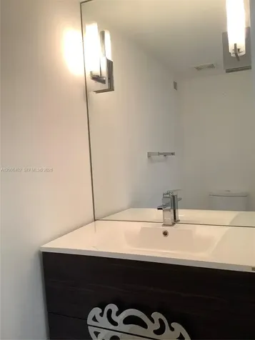 150 SE 25th Road Miami FL 33129