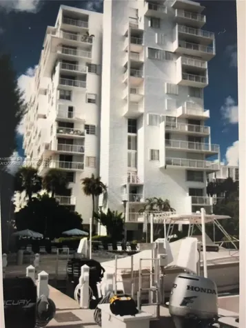 150 SE 25th Road Miami FL 33129