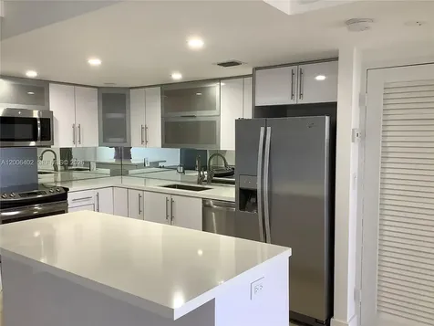 150 SE 25th Road Miami FL 33129