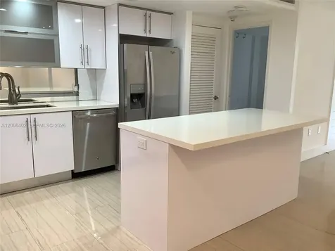 150 SE 25th Road Miami FL 33129
