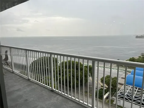 150 SE 25th Road Miami FL 33129
