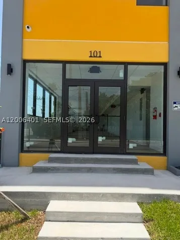 1020 NW 2nd Avenue Hallandale Beach FL 33009