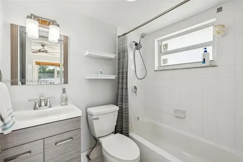 3862 NE 171st Street North Miami Beach FL 33160
