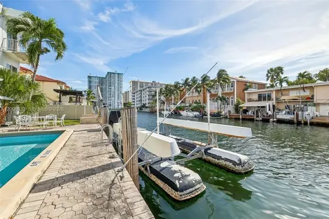 3862 NE 171st Street North Miami Beach FL 33160
