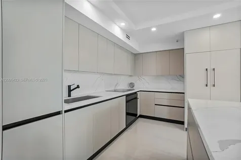1155 Brickell Bay Drive Miami FL 33131